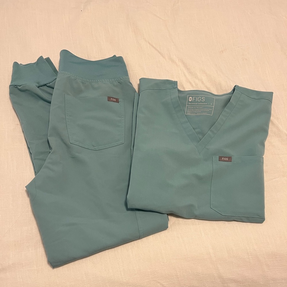 FIGS Scrubs